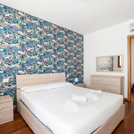 Apartment Farini Milan